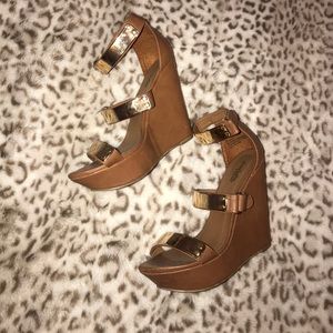 Charlotte Russe Tan Gold Plate Wedges